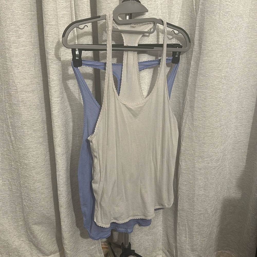 Lululemon 2PC Blue/darkblue and grey/white Flowy Tank Top w Scallop Details 10